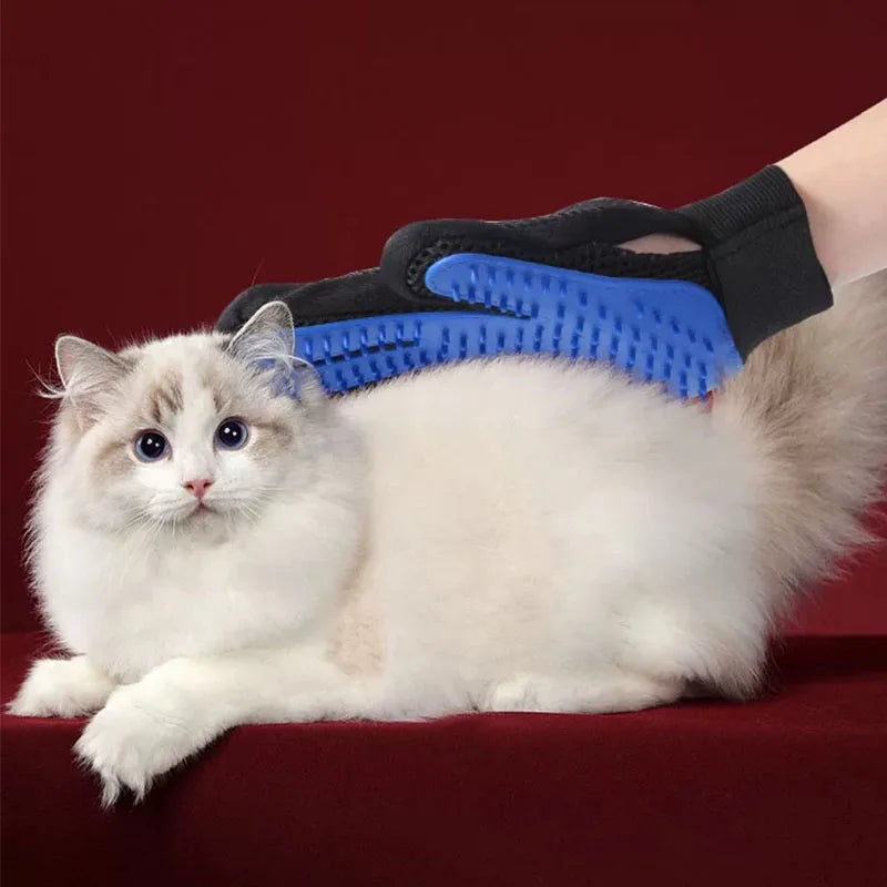 Silicone Grooming Glove for Dogs and Cats – Deshedding Massage Brush