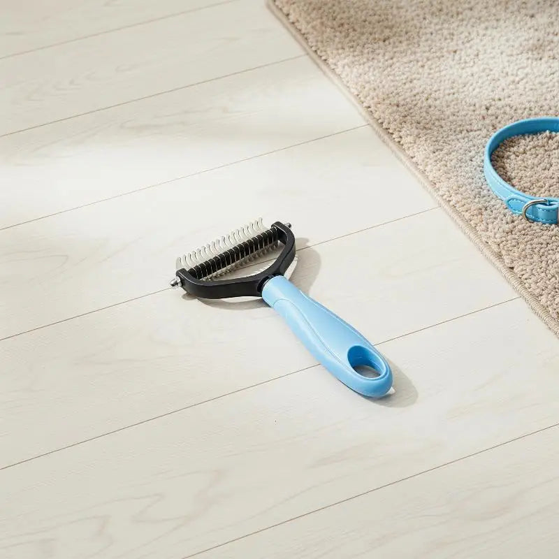Brosse démêlante et anti-mue 2-en-1 pour chiens et chats